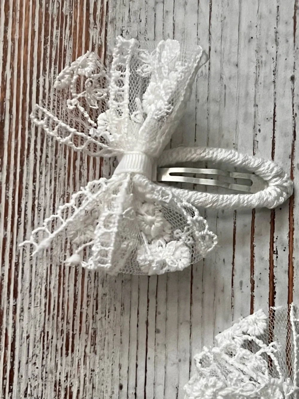 White Lace Bow Hair Clips for Kids - Charming Accessory